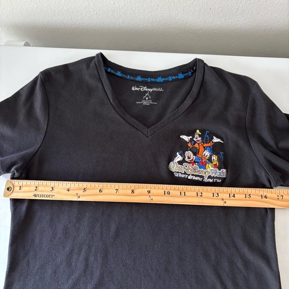 Walt Disney World Top size Medium - Picture 5 of 5